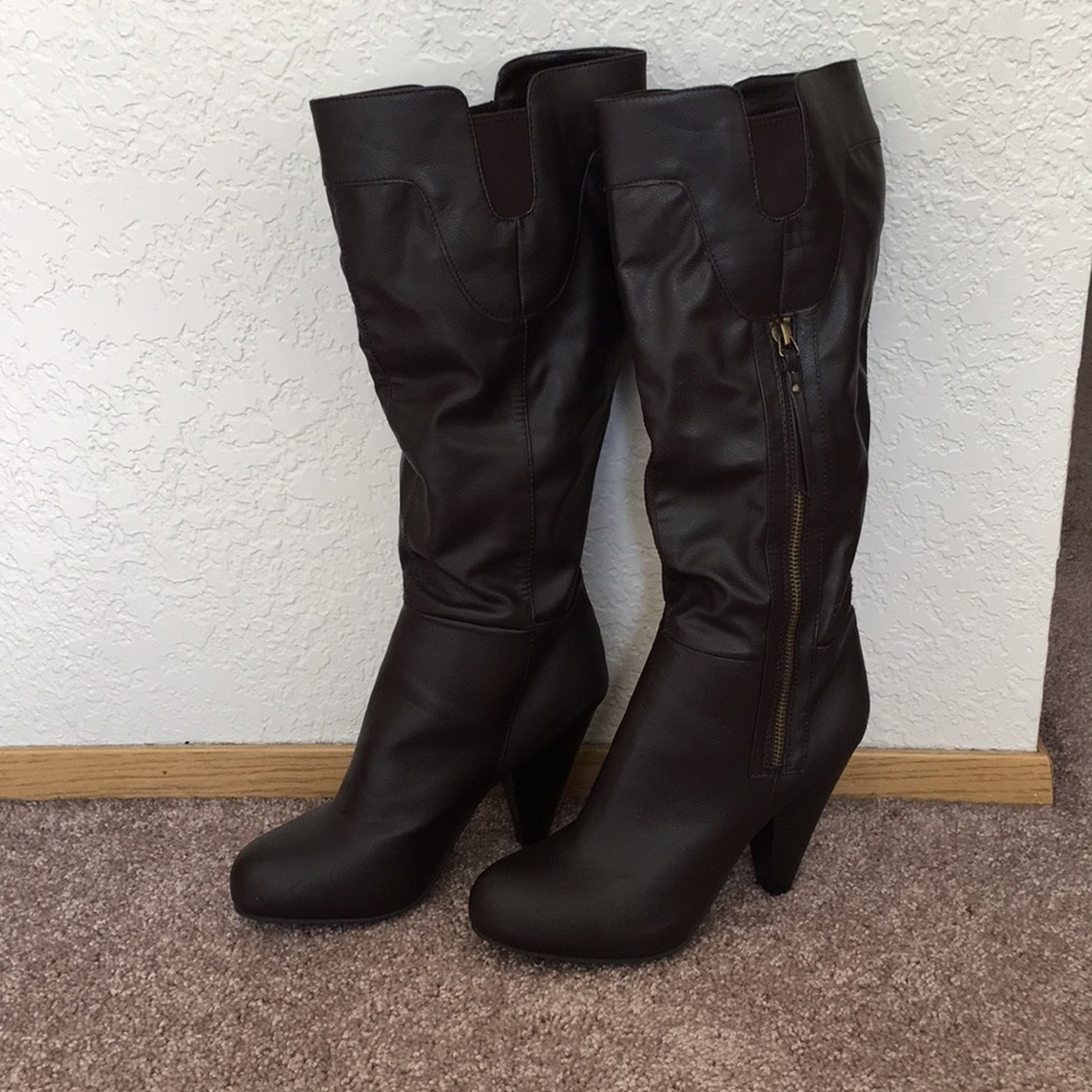 Unlisted a Kenneth Cole production heeled boots